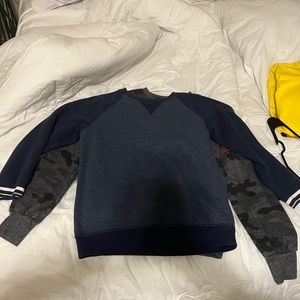 Boys sweatshirts, size 10/12